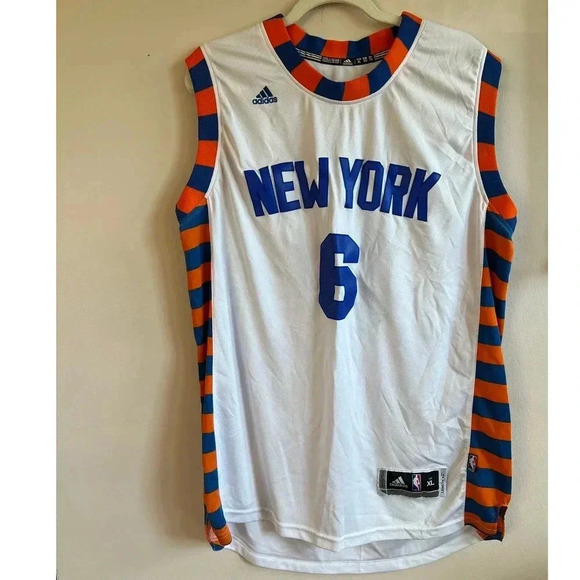 New York Knicks Signed Adidas HWC NIGHTS Kristaps PORZINGAS, #6, XL +2"